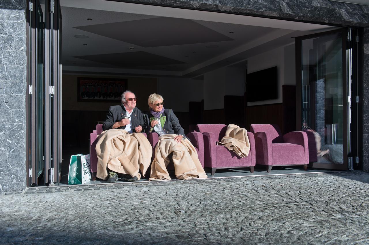 Hotel Neuwirt Zell am Ziller Bagian luar foto