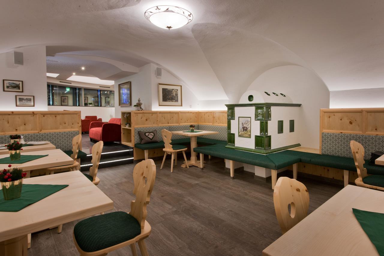 Hotel Neuwirt Zell am Ziller Bagian luar foto