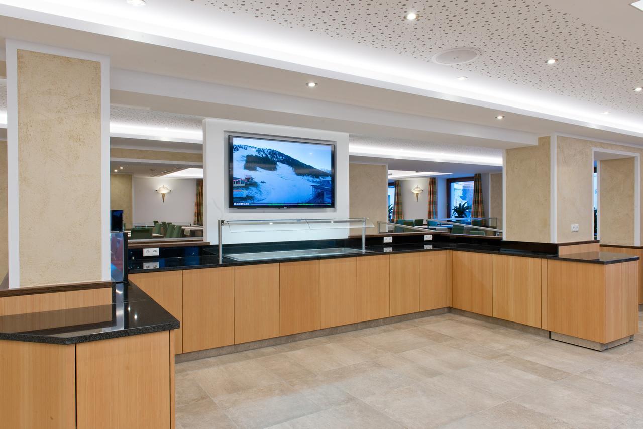 Hotel Neuwirt Zell am Ziller Bagian luar foto